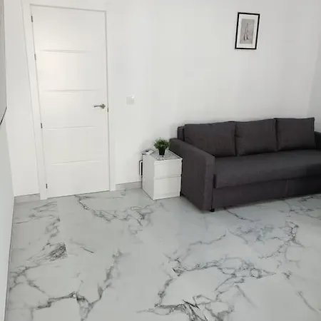 Nuevo Cerca Del Mar